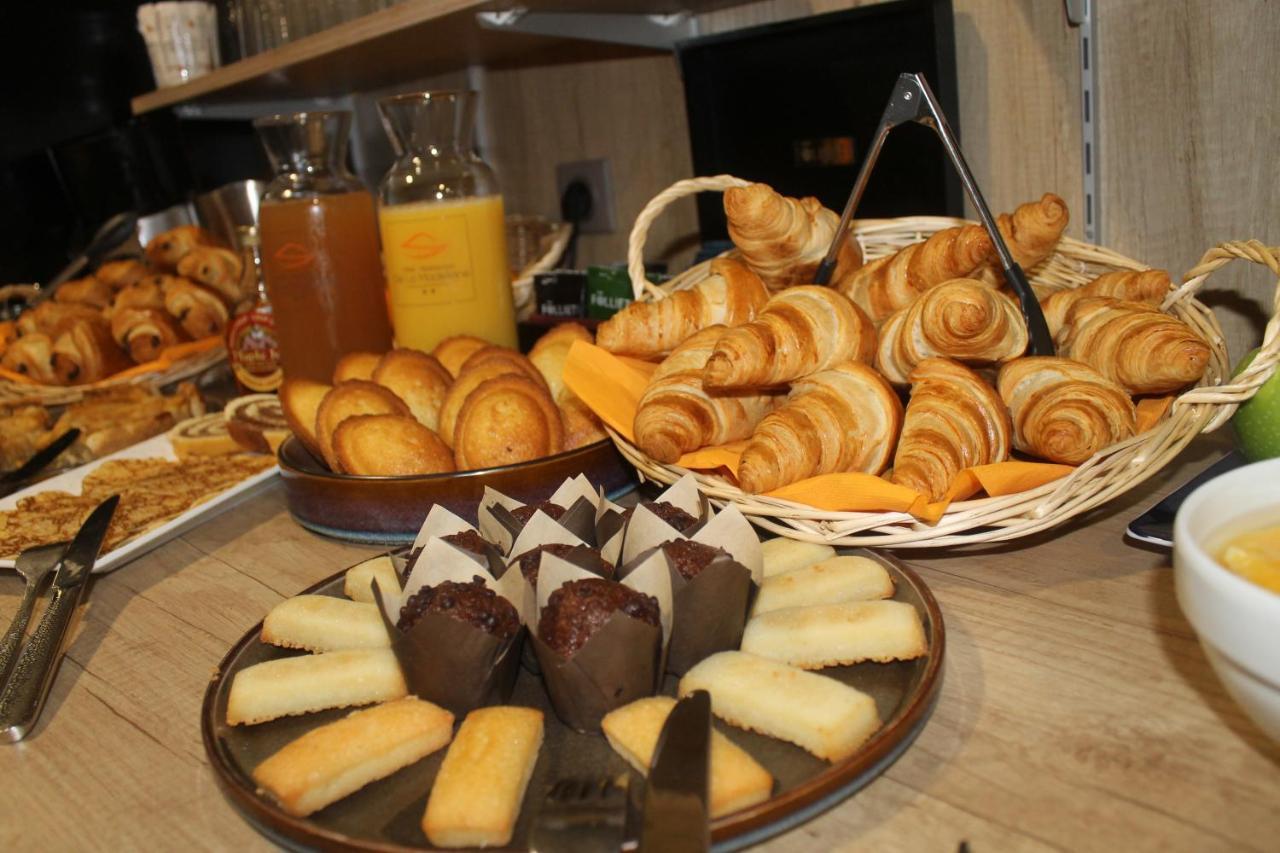 Logis Hotel Restaurant De La Madeleine Commercy エクステリア 写真