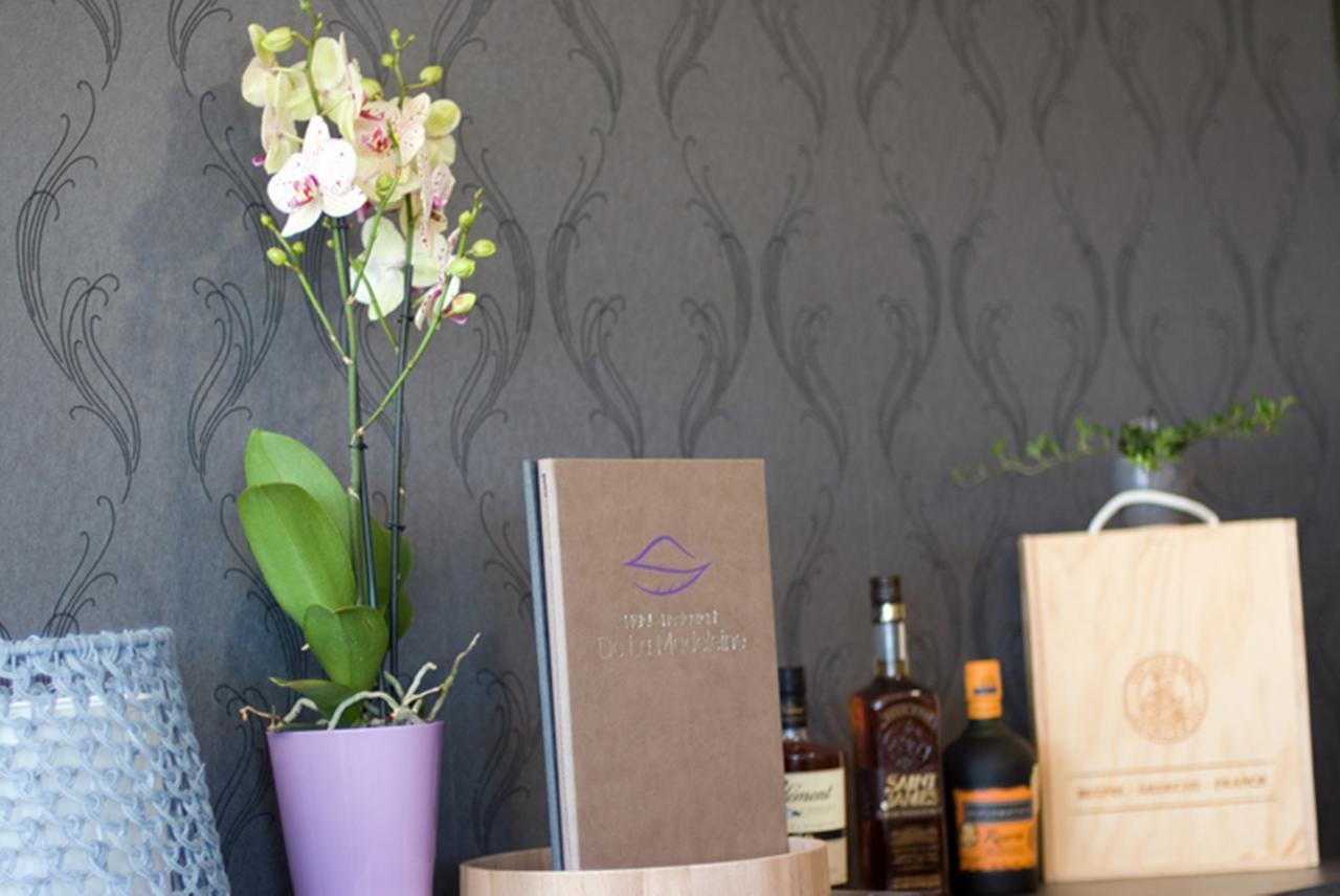 Logis Hotel Restaurant De La Madeleine Commercy エクステリア 写真